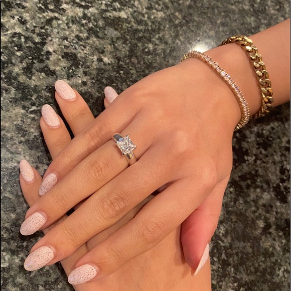 2CT Princess cut CZ Engagement Ring - Picture 7 of 16